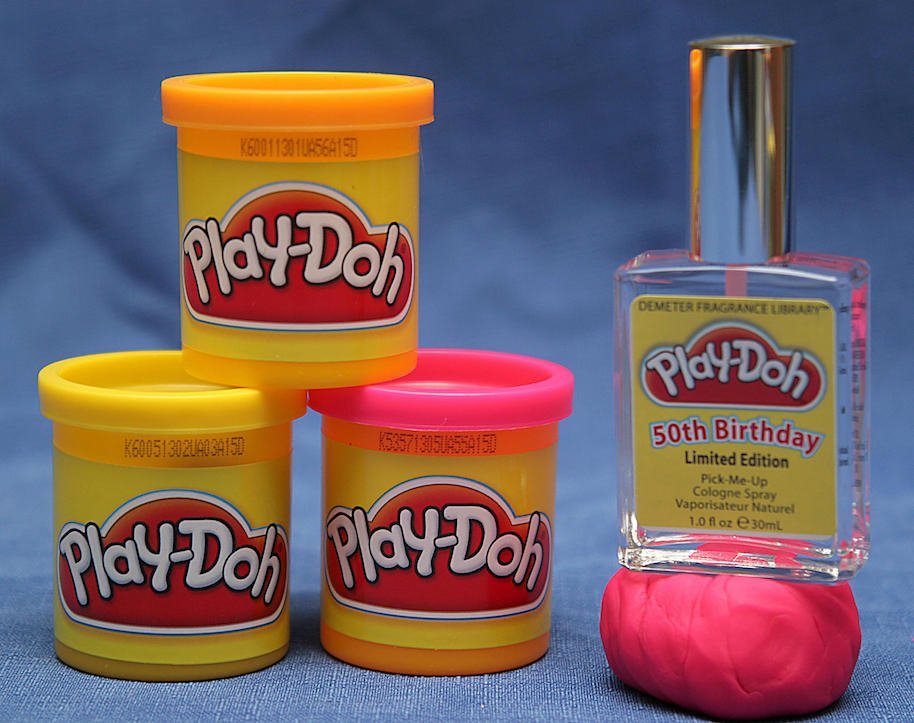 PLAY-DOH