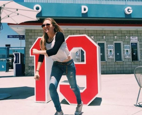 california dodger ball girl