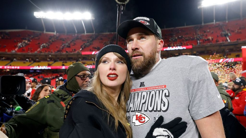 Taylor Swift Travis Kelce