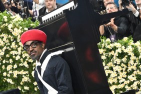 André 3000 Wears Piano at the Met Gala 2025 Amid Album Drop