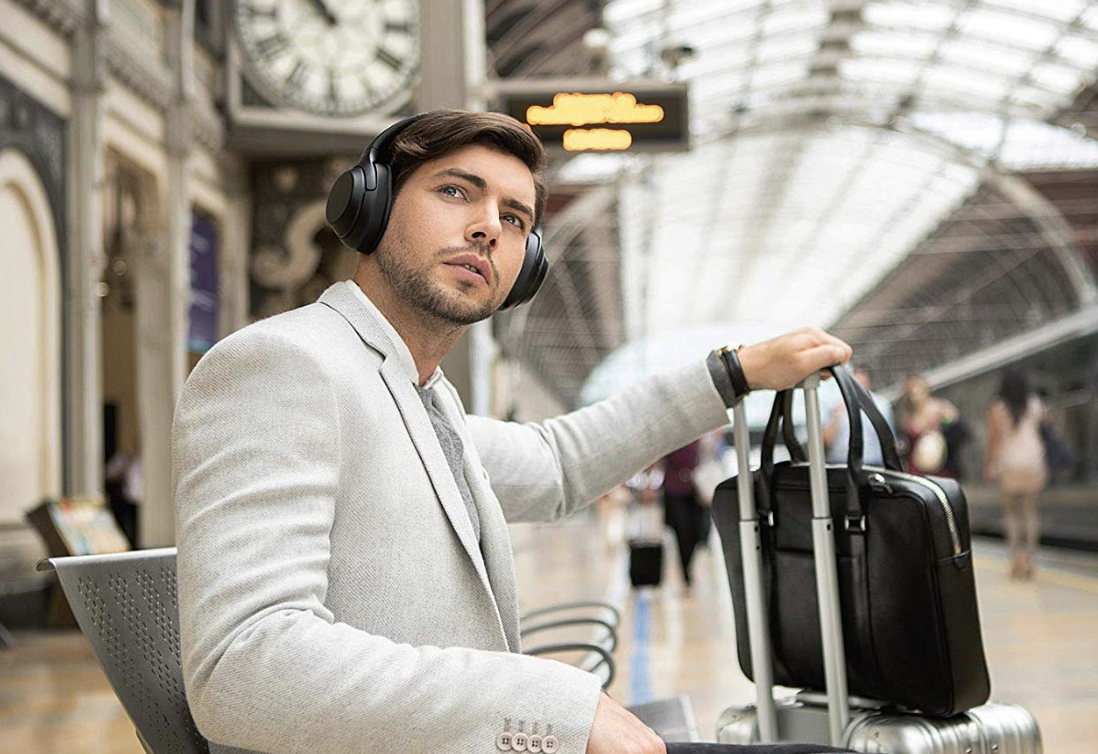 7. Sony WH1000XM3 Noise-Canceling Bluetooth Headphones