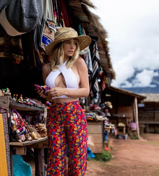 Sara Underwood